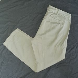 Green ABERCROMBIE & FITCH trousers